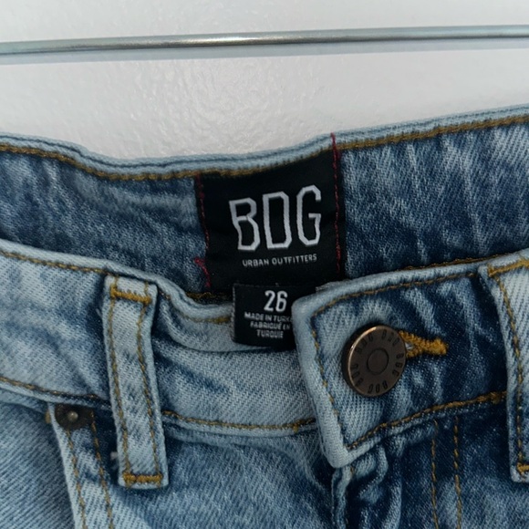 BDG SHORTS - Picture 2 of 4